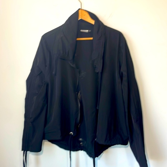 Nanette Lepore nylon perforation jacket with adjustable sleeve size Xl. - Picture 2 of 11